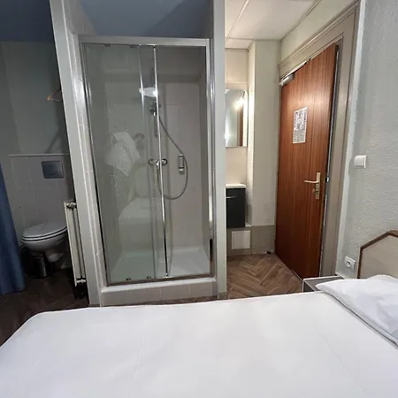 Initial By Balladins, Hotel Restaurant Broisin 2*