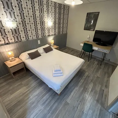 Initial By Balladins, Hotel Restaurant Broisin 2*