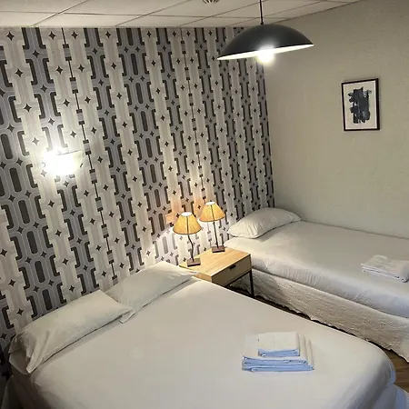 Initial By Balladins, Restaurant Broisin Hotel 3*